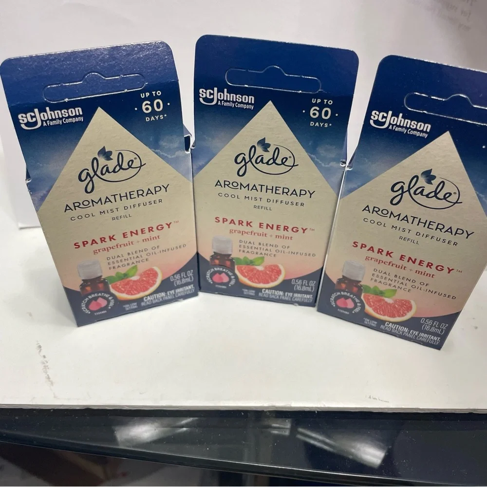 Glade Aromatherapy Lot of 3 Mist Diffuser Refill Spark Energy Grapefruit & Mint